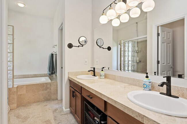 Building Photo - 172 Palos Verdes