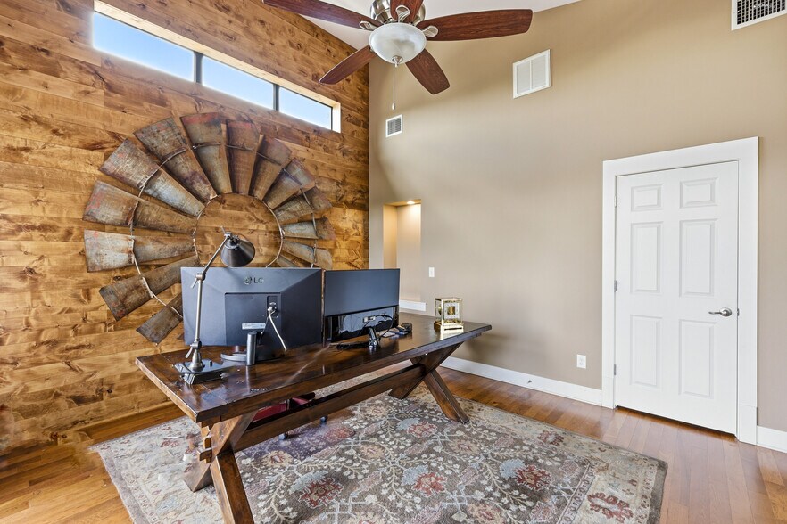 Primary Bedroom / Office - 1415 W 51st St