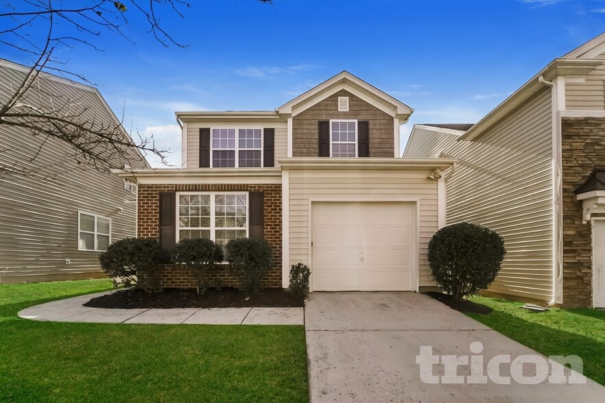 Primary Photo - 825 Old Forester Ln