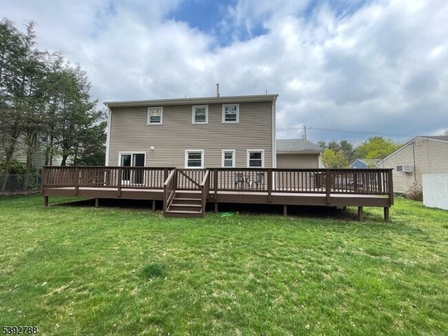 Building Photo - 42 Willow Way