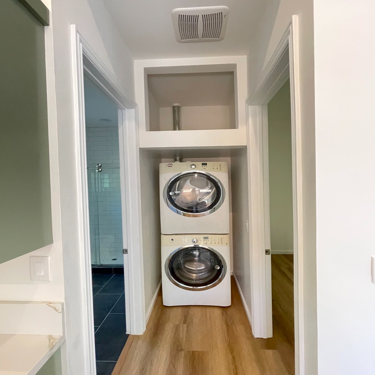 Building Photo - 8045 Norwich Ave