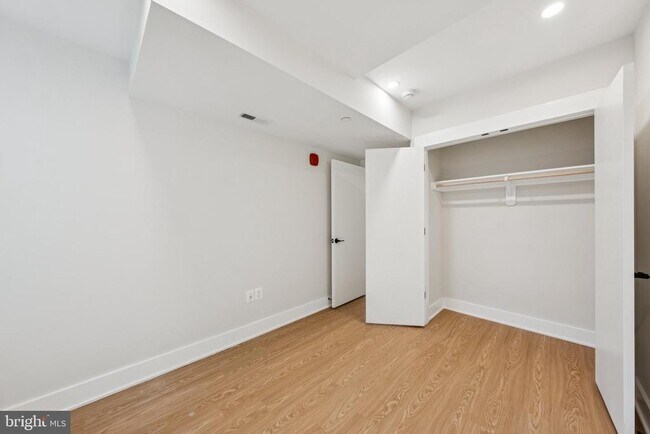 Building Photo - 2134 Wisconsin Ave NW