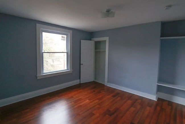 Building Photo - Spacious 4 Bedroom Home in Swissvale