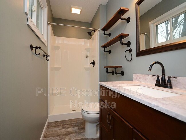 Building Photo - 13951 Jefferson Cir