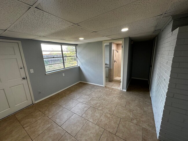 Building Photo - 8031 NW 31st Terrace