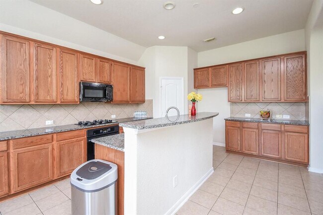 Building Photo - 6706 Oakman Ln