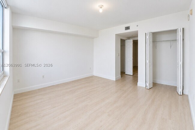 Building Photo - 3232 SW 22nd St