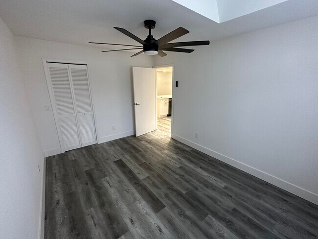 Building Photo - 10300 Hidden Springs Ct