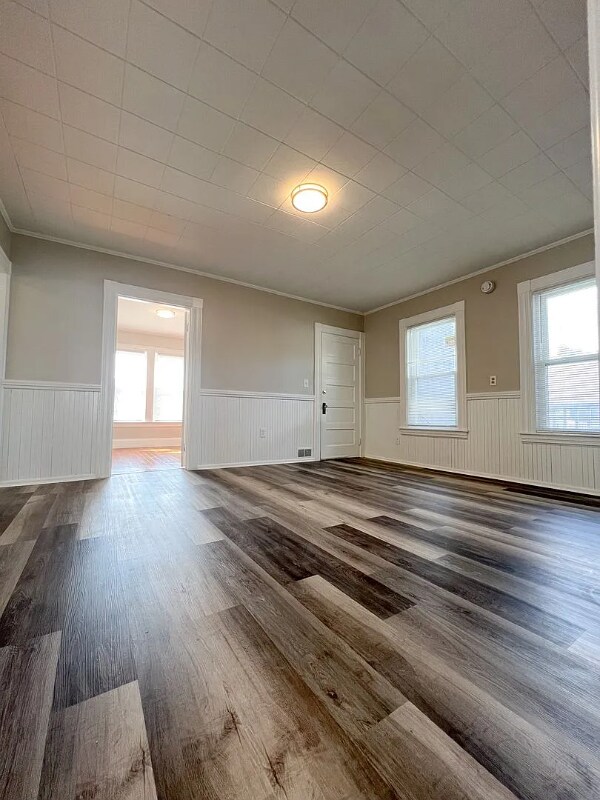 Building Photo - 84 Exeter Ave