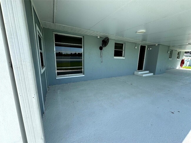 Building Photo - 5608 43rd Ave E