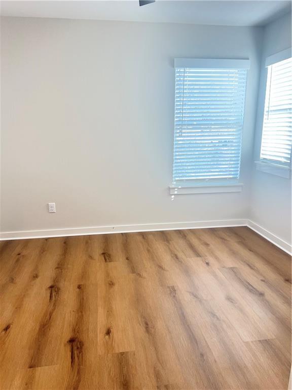 Building Photo - 552 Cosmos St