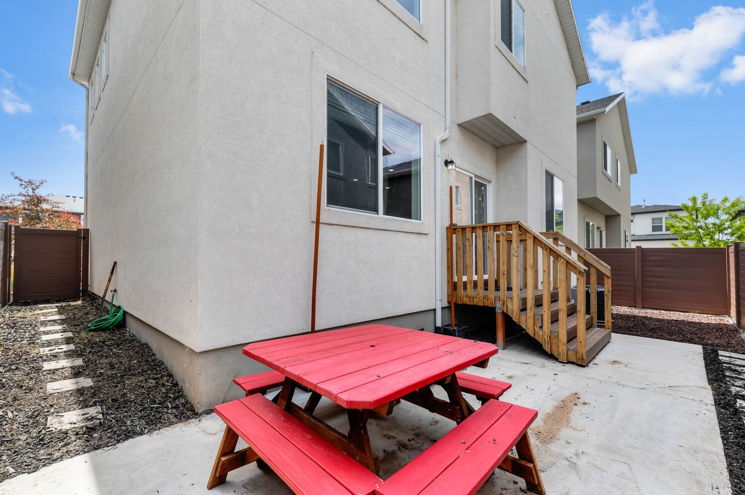 Building Photo - 437 E 280 N