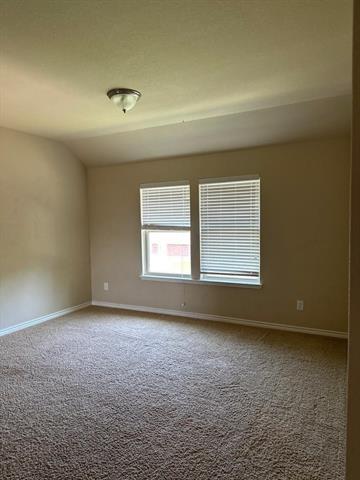 Building Photo - 5017 Hidden Pond Dr