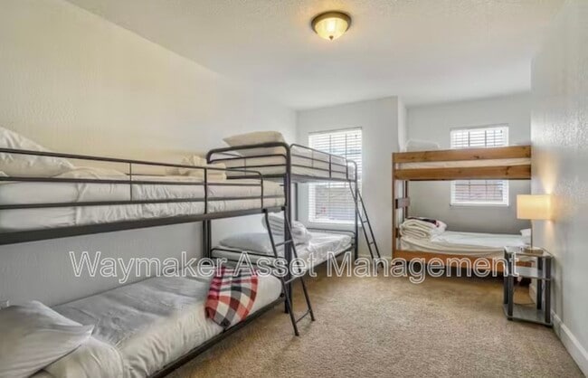Building Photo - 10904 Cascading Spring Cir