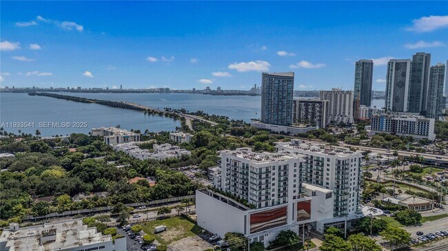 Building Photo - 3900 Biscayne Blvd