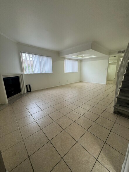 Primary Photo - 13012 Riverside Dr