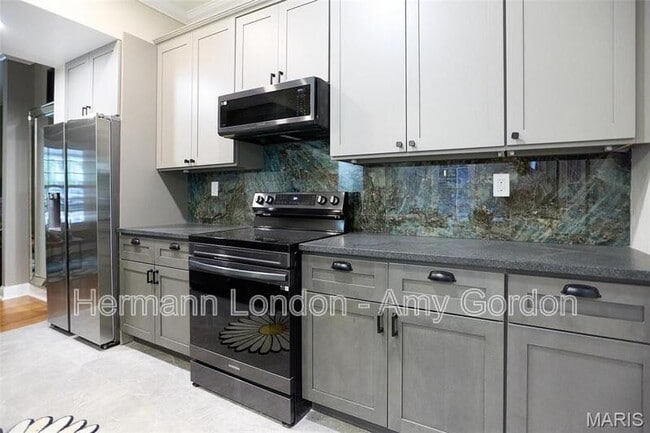 Building Photo - 3258 Walter Ave