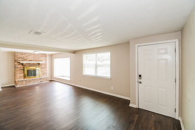 Building Photo - 7563 Patrice Ct