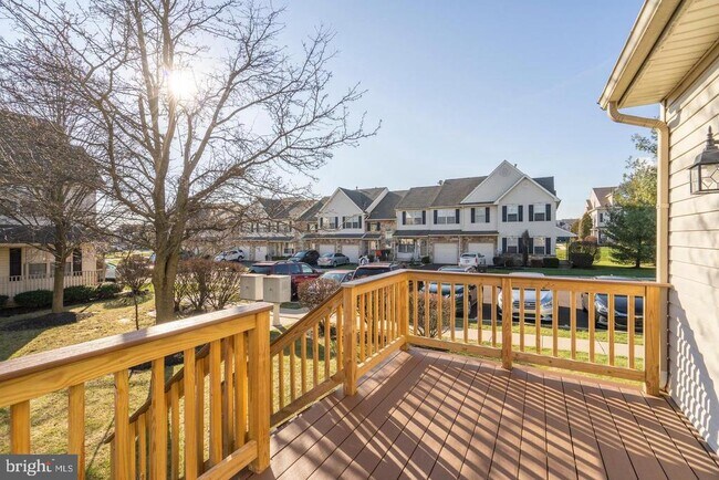 Building Photo - 4407 Waterford Way
