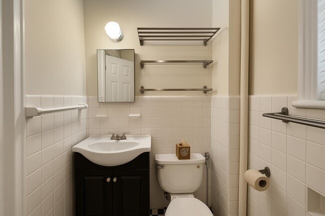 Building Photo - 41 Lincoln St