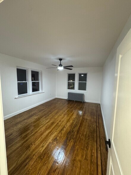 Building Photo - 5 Edgar Ter