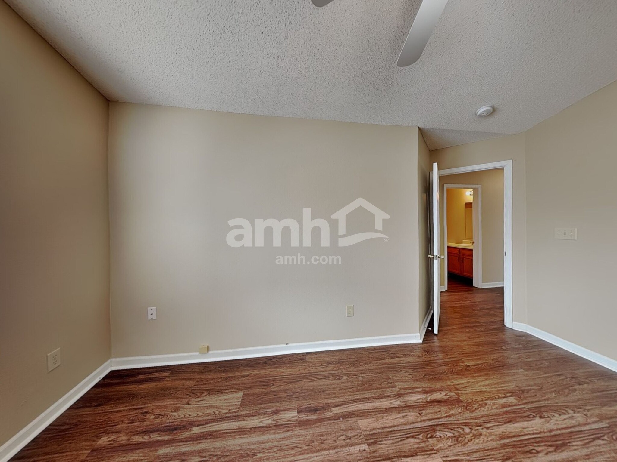 Building Photo - 15235 Follow Dr