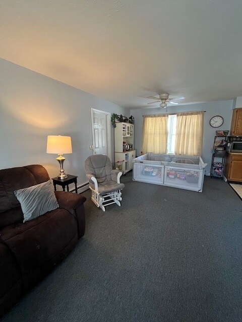 Building Photo - 20 Holbrook Ct