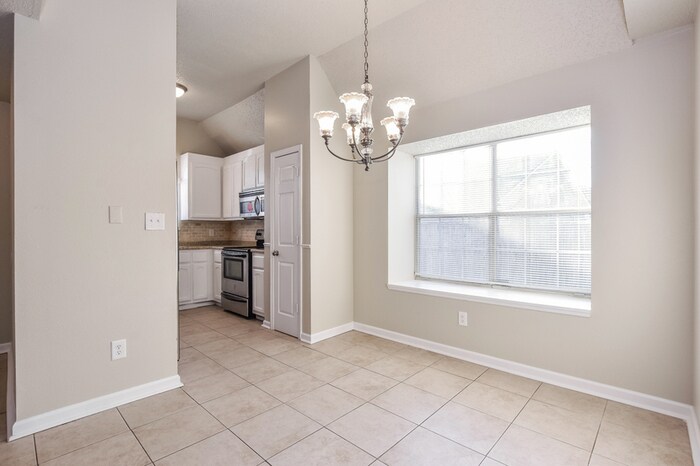 Building Photo - 14002 Whitehurst Cir SW