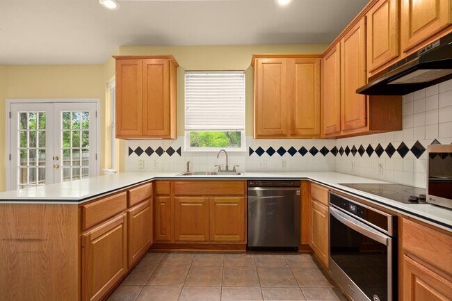 Building Photo - 2646 Cascade Falls Dr