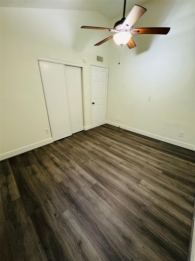 Building Photo - 24131 4 Sixes Ln