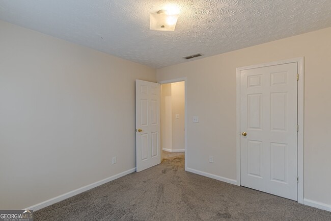 Building Photo - 3757 Harvest Dr
