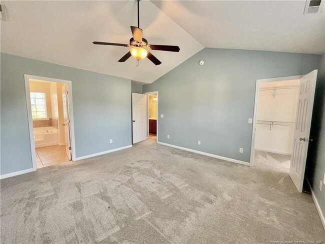 Building Photo - 1607 Pendleton Ct