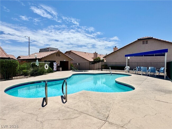 Building Photo - 304 Crosswind Way