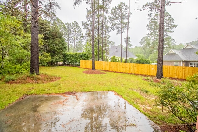 Building Photo - 906 Monarch Cir