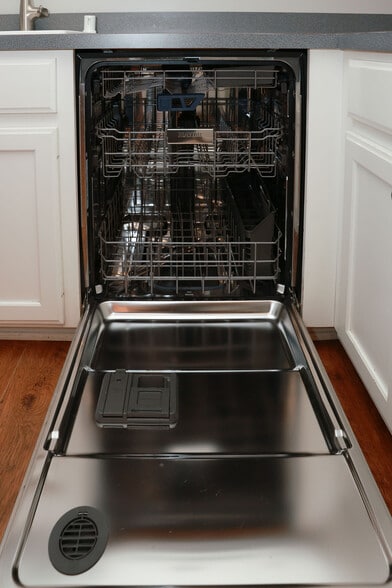 Building Photo - 3288 Snaffle Rd