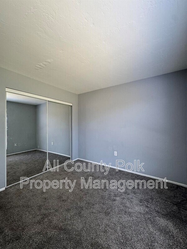 Building Photo - 1836 N Crystal Lake Dr
