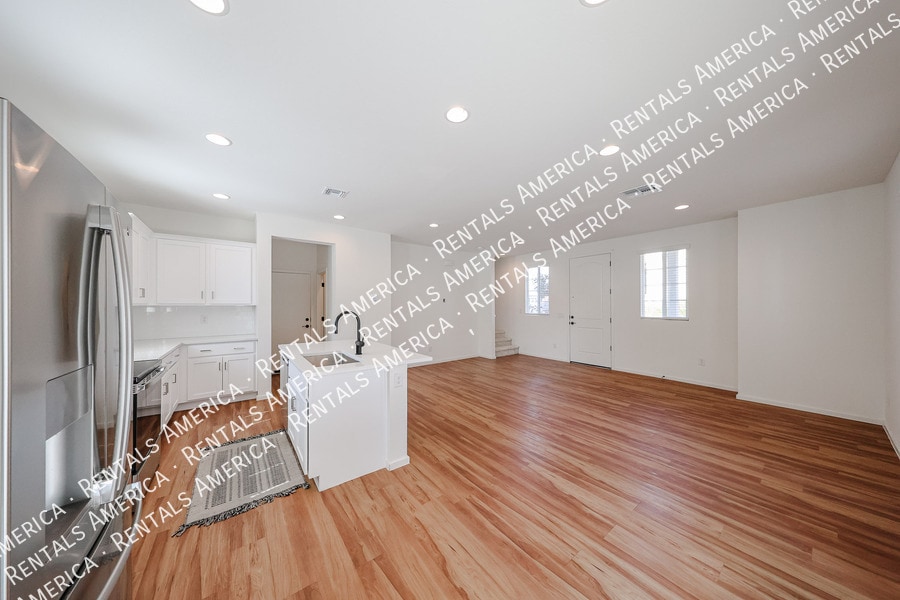 Building Photo - 16875 N 12th St
