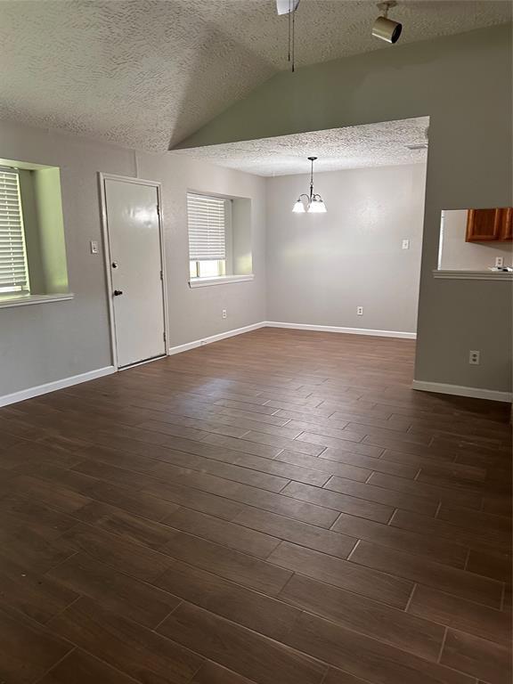 Building Photo - 701 Canyon Springs Dr