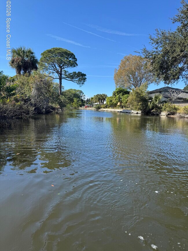 Building Photo - 540 Elliott Dr