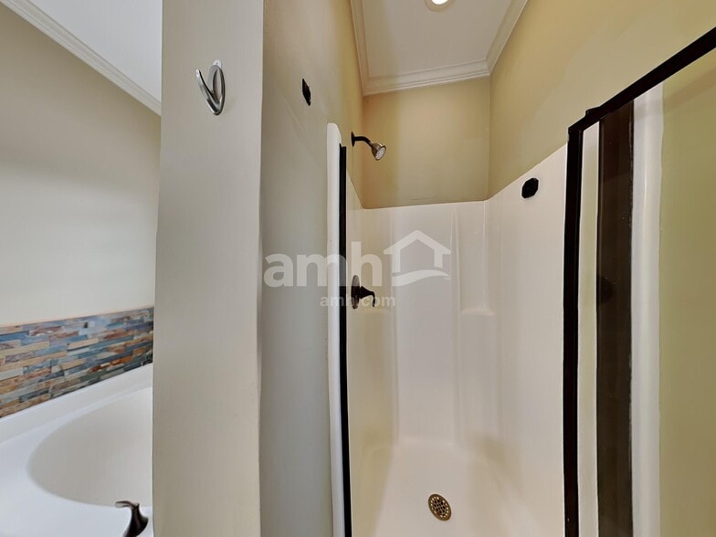 Building Photo - 107 Anderby Dr