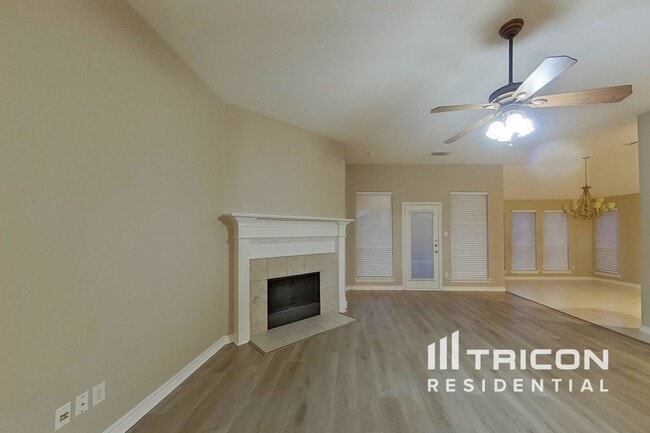 Building Photo - 1312 Pierron Dr