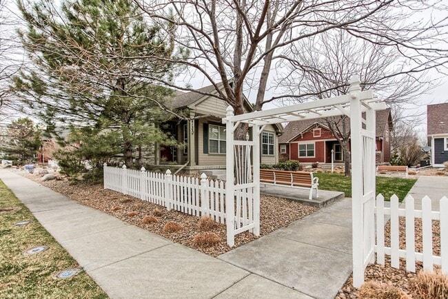 Building Photo - 2 Bedroom 2 Bath Loveland Ranch Home