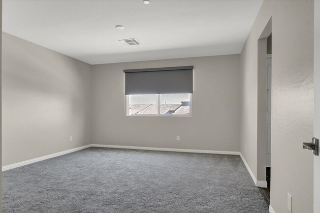 Building Photo - 510 Fairview Hills St