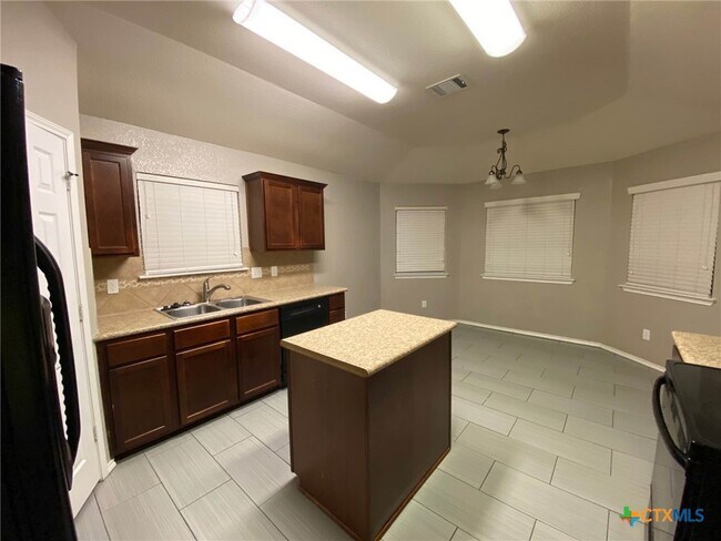 Building Photo - 5322 Birmingham Cir