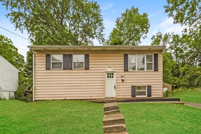 Primary Photo - 2470 Berthbrook Dr