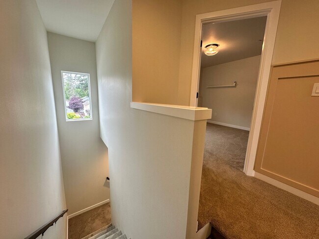 Building Photo - 2527 Gibson Rd