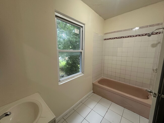 Building Photo - 3415 N Bouvier St