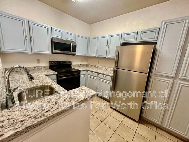 Building Photo - 2312 Calendar Ct