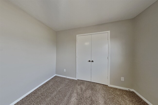 Building Photo - 2810 Bristlecone Dr