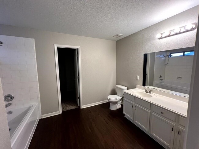 Building Photo - 6519 Mildenhall Ct